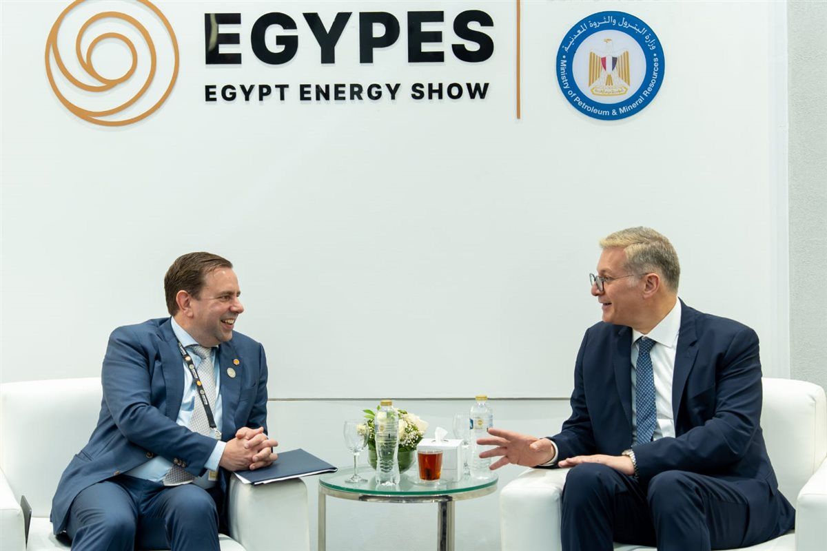 برنامج طموح لتسريع استكشاف وإنتاج الغاز المصري خلال لقاء وزير البترول مع رئيس أنشطة الغاز بشركة شل العالمية