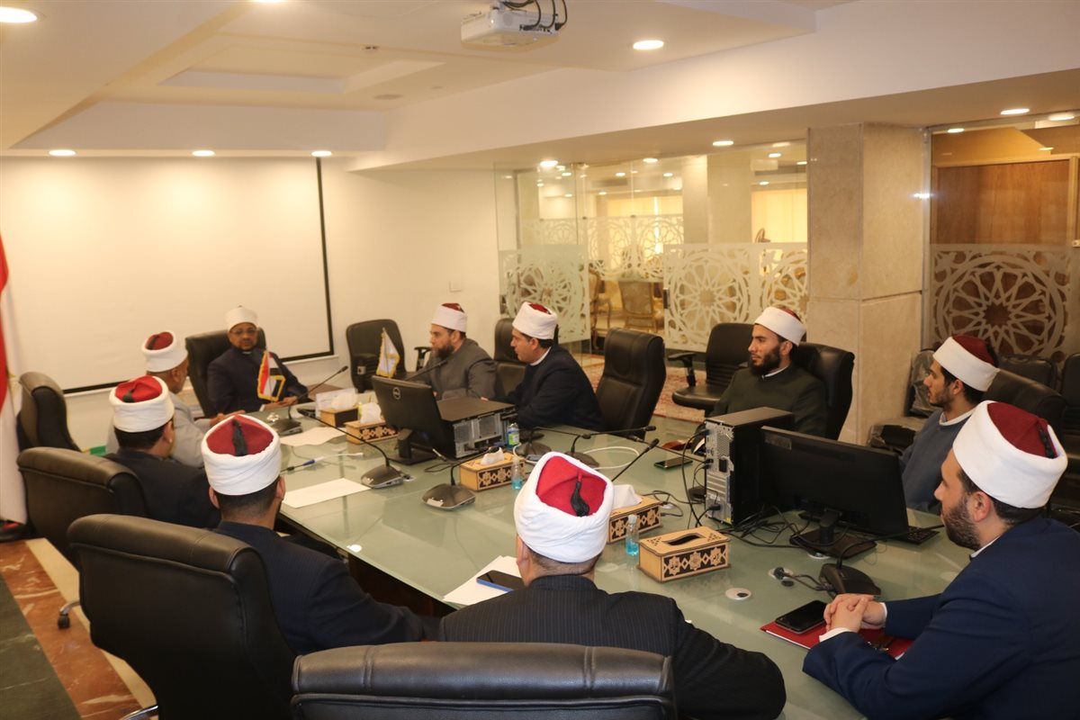 أمين البحوث الإسلامية خلال اجتماعه بإدارة التوجيه ويؤكد ضرورة تكثيف الجهود الدعوية