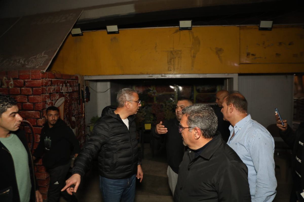 جولة موسعة لمحافظ الجيزة لمتابعة الالتزام بقرارات الغلق بالعجوزة وبولاق الدكرور والطالبية والهرم 