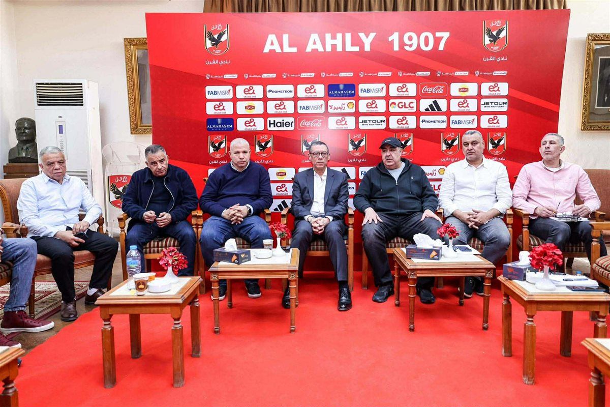 تفاصيل اجتماع اللجنة العليا المنظمة لبطولة إفريقيا للأندية للكرة الطائرة «سيدات».. صور