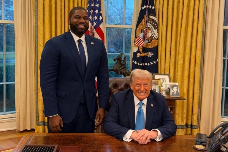 بايرون دونالدز وترامب 