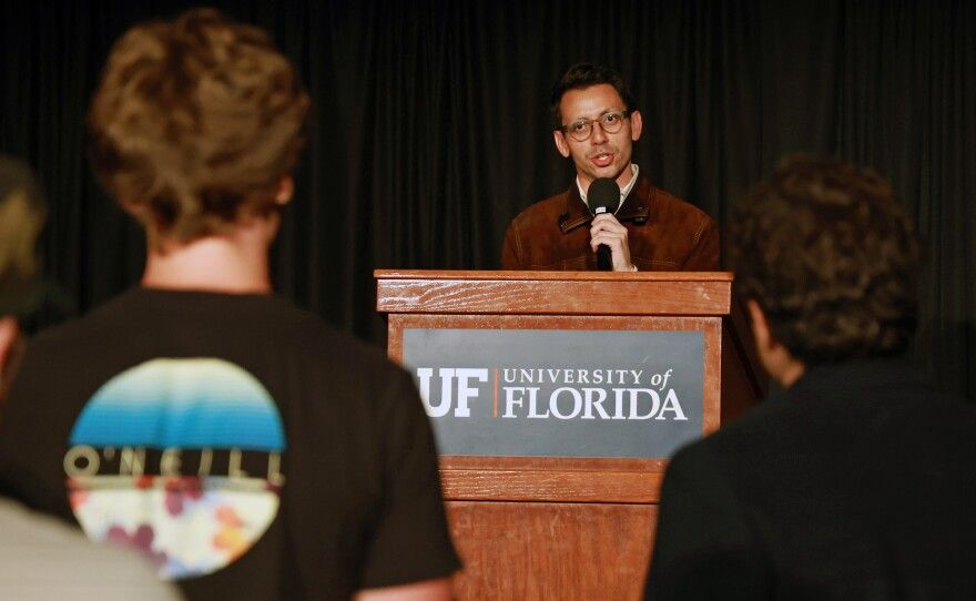 جيمس فيشباك 