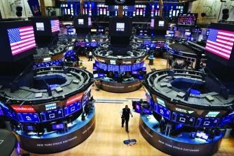 الأسهم الأمريكية تفتح مرتفعة بعد وقف إطلاق النار بين أمريكا وإيران