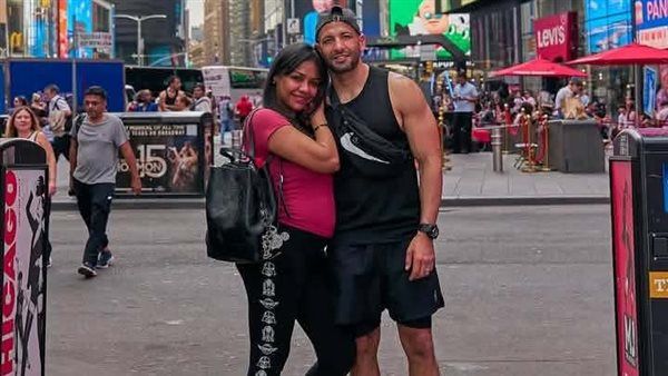 أسماء أبو اليزيد وزوجها