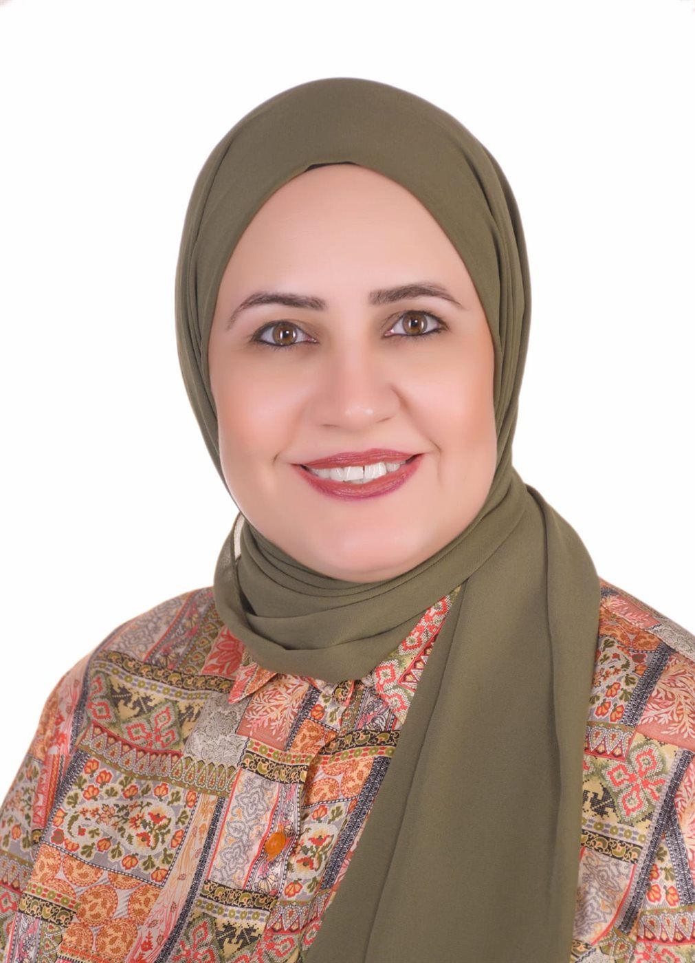 الكاتبة علا عبد المنعم 