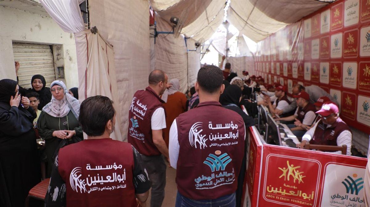 تحت مظلة التحالف الوطني.. مؤسسة أبو العينين تواصل توزيع لحوم الأضاحي في مختلف المحافظات