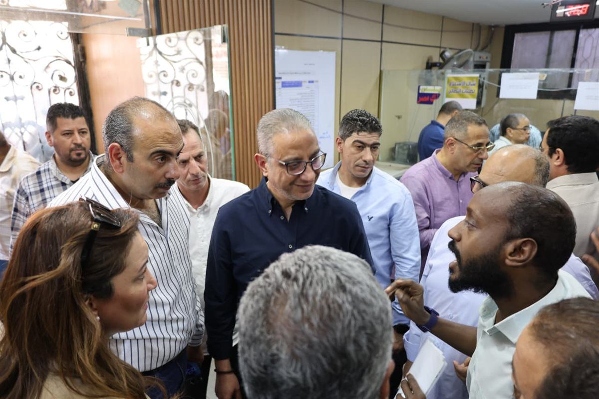 محافظ الجيزة يتابع إنتظام العمل بالمركز التكنولوجى لخدمة المواطنين بحى الهرم