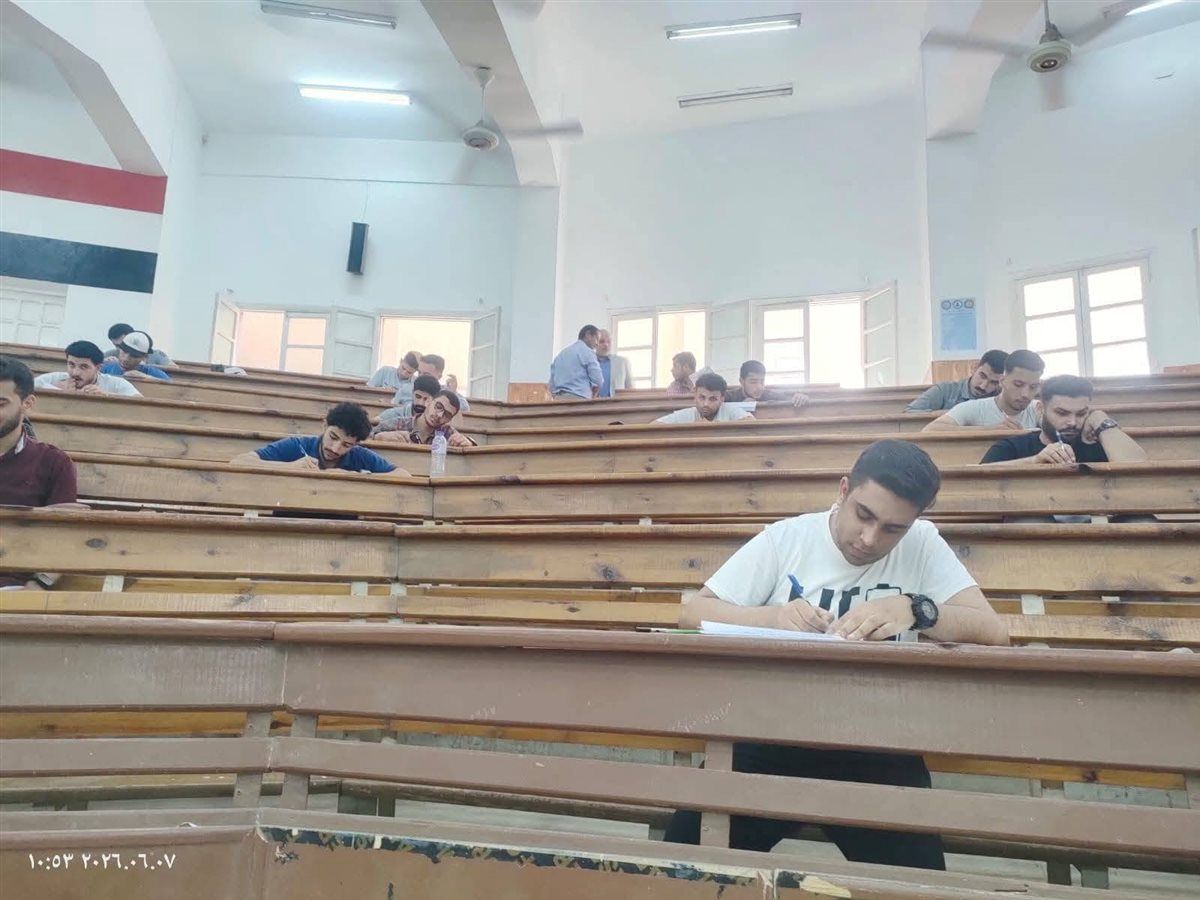 جانب من أعمال الامتحانات بجامعة الأزهر 