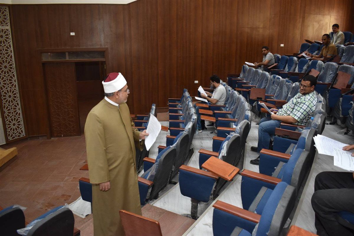 جانب من جولة رئيس جامعة الأزهر 