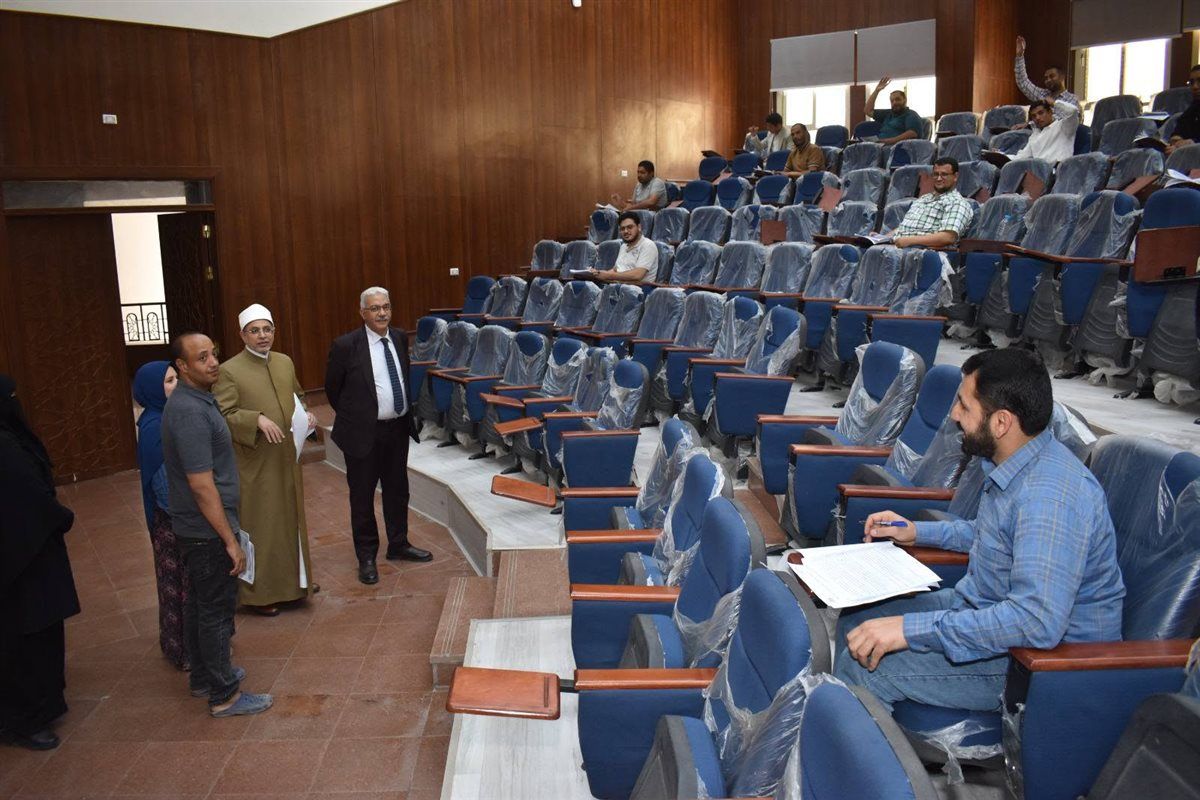 جانب من جولة رئيس جامعة الأزهر 