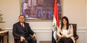 المشاط
      تبحث
      مع
      السفير
      القطري
      بالقاهرة
      جهود
      تمكين
      الشباب
      وريادة
      الأعمال