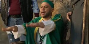 مسلسل
      كوبرا
      حلقة
      3،
      محمد
      إمام
      يحكم
      قرية
      بسبب
      الجن
      والقبض
      علي
      كزبرة