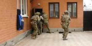بعد
      هجوم
      موسكو،
      الأمن
      الروسي
      يعتقل
      مشبوهًا
      أعلن
      استعداده
      لتنفيذ
      عمليات
      إرهابية