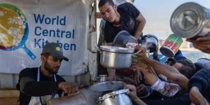 المطبخ
      المركزي
      العالمي
      يعلق
      عمله
      في
      غزة،
      ونواب
      بالكونجرس
      يهاجمون
      إسرائيل