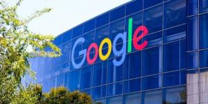 "جوجل"
      تدرس
      تقديم
      خدماتها
      بالذكاء
      الاصطناعي
      مقابل
      رسوم