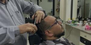 قصة
      شعر
      رامز
      جلال
      مكلفة
      جدًا،
      ننشر
      أسعار
      قصات
      الشعر
      الرجالي
      (فيديو)