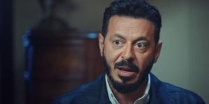 مسلسل
      المعلم
      حلقة
      29،
      عودة
      نجل
      مصطفى
      شعبان
      بعد
      اختطافه
      ويطلب
      200
      مليون
      جنيه
      من
      تجار
      المخدرات