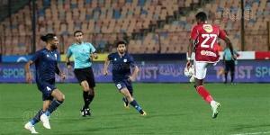 الدوري
      المصري،
      إنبي
      يخطف
      تعادلا
      مثيرا
      2-2
      أمام
      الأهلي
      (صور)