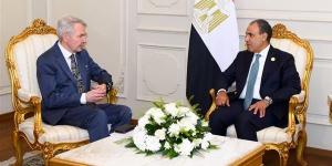 وزير الخارجية يبحث مع مبعوث الأمم المتحدة سبل إنهاء الأزمة السودانية