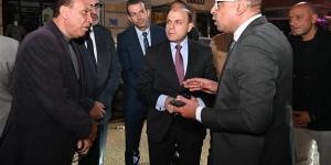 تحرير 49 محضرًا للمحال المخالفة لقرار الغلق بمراكز ومدن الغربية