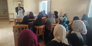 "القومي للمرأة"بأسيوط يصحح المفاهيم المغلوطة ويحث الأسر على التماسك (صور)