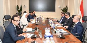 وزراء التموين والزراعة والاستثمار يعقدون اجتماعًا لبحث آليات التكامل لتحقيق استقرار الأسواق