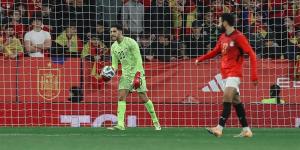 شوبير يحرس مرمى الأهلي أمام سيراميكا كليوباترا في الدوري