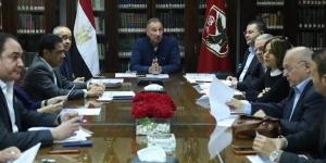 تفاصيل اجتماع الخطيب مع شركة الخدمات بالأهلي