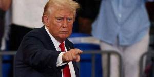 أكسيوس: ترامب يرتجل في التعامل مع إيران وقد يوجه ضربة أخيرة قبل الانسحاب