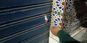 شاهد تطبيق قرار غلق المقاهي والمحال التجارية لليوم الخامس (بث مباشر)