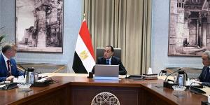 مدبولي يتابع مع وزير البترول مستجدات الاكتشافات الجديدة وجذب الاستثمارات