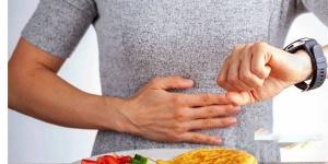 ما هي فوائد تناول الطعام في وقت مبكر؟