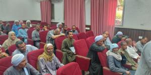 مجلس محلى قوص بحث 77 طلب وشكوي خلال اللقاء المفتوح