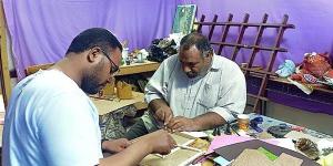 مدير تعليم أبوتشت يتابع استعدادات معرض ختام الأنشطة التربوية