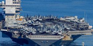 أكبر حاملة طائرات في العالم تستعد للعودة إلى حرب إيران