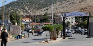 سوريا تعلق العمل في معبر حدودي مع لبنان وتنفي استخدامه لأغراض عسكرية