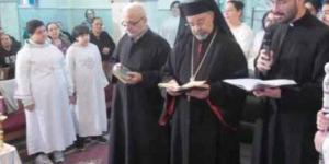 رﺋﻴﺲ اﻟﻄﺎﺋﻔﺔ اﻹﻧﺠﻴﻠﻴﺔ: اﺻﻨﻌﻮا اﻟﻨﻮر وﺳﻂ اﻟﻈُﻠﻤﺔ