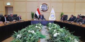 وزير النقل يوجه بإعادة هيكلة جداول تشغيل قطارات السكك الحديدية