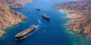 إيران تشكل لجنة لإعداد مشروع قانون بشأن السيادة على مضيق هرمز