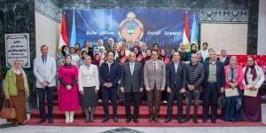 رئيس جامعة طنطا يكرم طالبات مدرسة طنطا الثانوية النسيجية للتعليم الفني