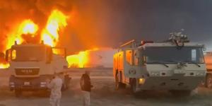 وكالة الأنباء الكويتية: اندلاع حريق في مجمع القطاع النفطي بالشويخ إثر هجوم بمسيرات