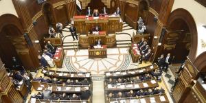 الشيوخ يوافق على رفع مدة الانقطاع الموجبة لإنهاء الخدمة إلى 30 يومًا غير متصلة