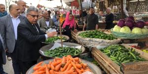 محافظ الدقهلية يتفقد سوق كفر البدماص بالمنصورة