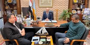 مدير تعليم الإسكندرية يترأس الجلسة الأولى لتطوير البنية الرياضية والتكنولوجية بالمدارس