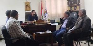 تعليمية دشنا تبحث آليات ترشيد الكهرباء وتشدد على الاستعداد المبكر للامتحانات