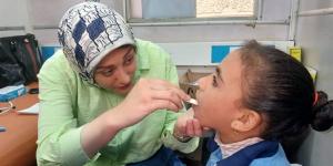 تقديم خدمات طبية خلال قافلة سكانية شاملة بقرية سرنباي بالمحمودية