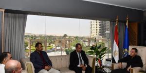 محافظ أسوان يبحث التعاون مع "استثمارات الأوقاف" لتعزيز الشراكات المؤسسية