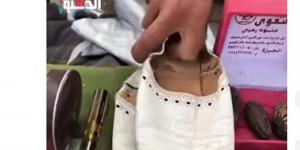 "نوستالجيا".. اعرف الفرق بين البلغة والكتانيلا فى سوق الجمعة (فيديو)