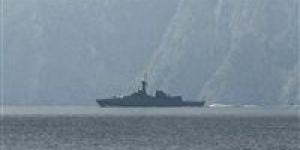 سابقة منذ الحرب.. سفن حربية أمريكية تعبر هرمز دون تنسيق مع طهران