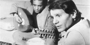 الأبنودي وعبد الحليم حافظ.. ثنائي صنع وجدان جيل كامل